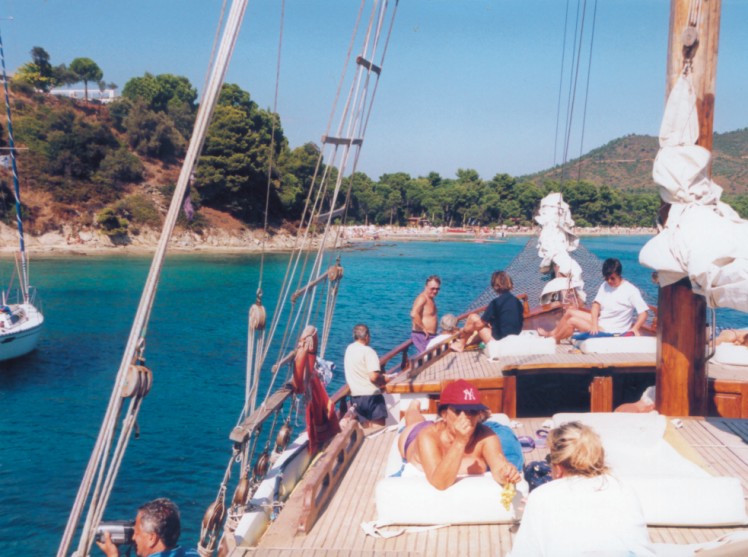 Yachts Greece, yachting leader, provides top quality services in Greece and Turkey. Fully Crewed Yachts, Bareboat Charters, Brokerage and Sales as well as various support services. Bases in Athens, Corfu, Rhodes, Kos, Skiathos, Marmaris, Bodrum, Goce